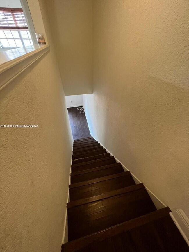 Building Photo - 8650 SW 109th Ave