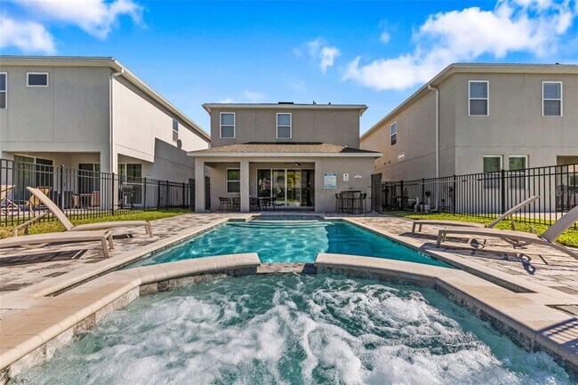 Building Photo - 389 Southfield St