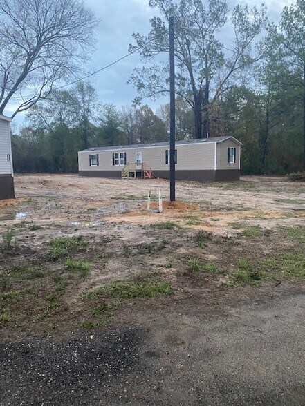 Front View of Home - 175 Co Rd 106