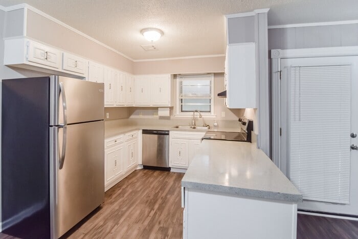 Building Photo - 581 Glade Park Loop