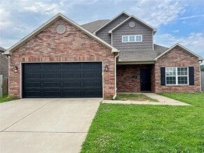 Building Photo - 1306 W Walker Dr