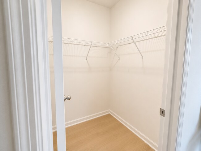 Building Photo - 1332 Dalkeith Cv