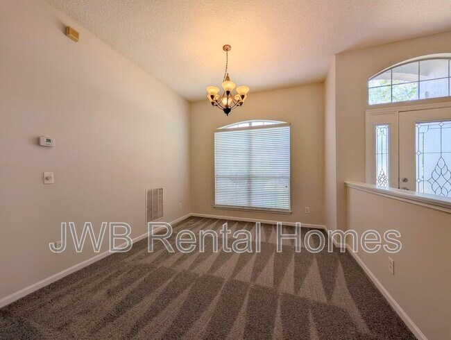 Building Photo - 463 Portobello Dr