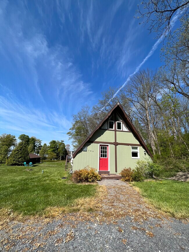 Primary Photo - 156-155 5 Mile Point Rd