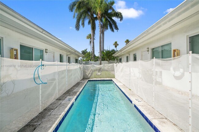 Building Photo - 932 Moffett St