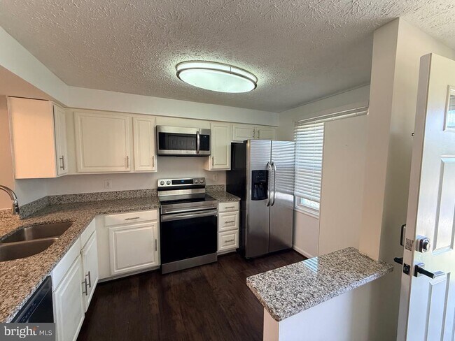 Building Photo - 8577 Blackfoot Ct