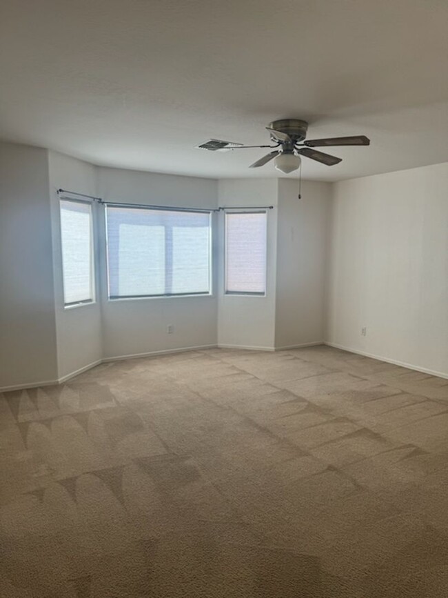 Building Photo - Maricopa 3 bed 2 bath