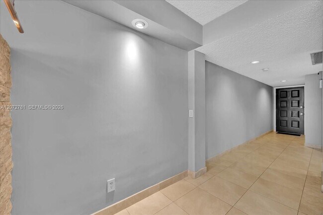 Building Photo - 1300 SW 125th Ave