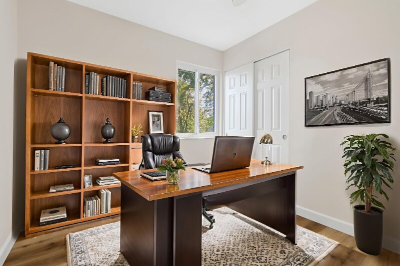 Building Photo - 2 Storkway Ct