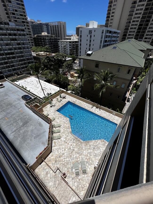 Primary Photo - 2121 Ala Wai Blvd