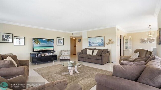 Building Photo - 3750 Galt Ocean Dr