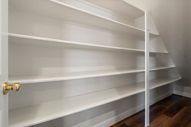 Building Photo - 3505 Cedar Prairie Dr