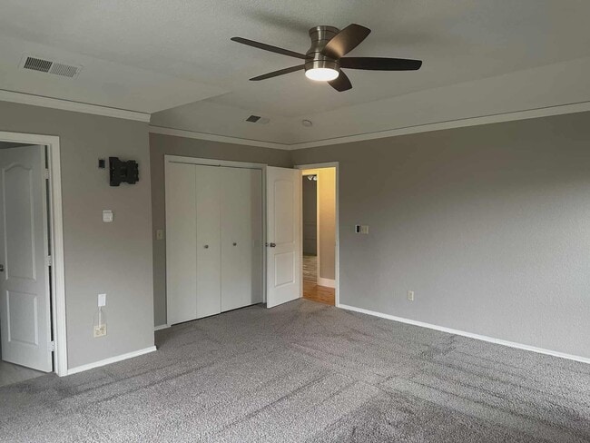 Building Photo - 29633 Meadow Ln