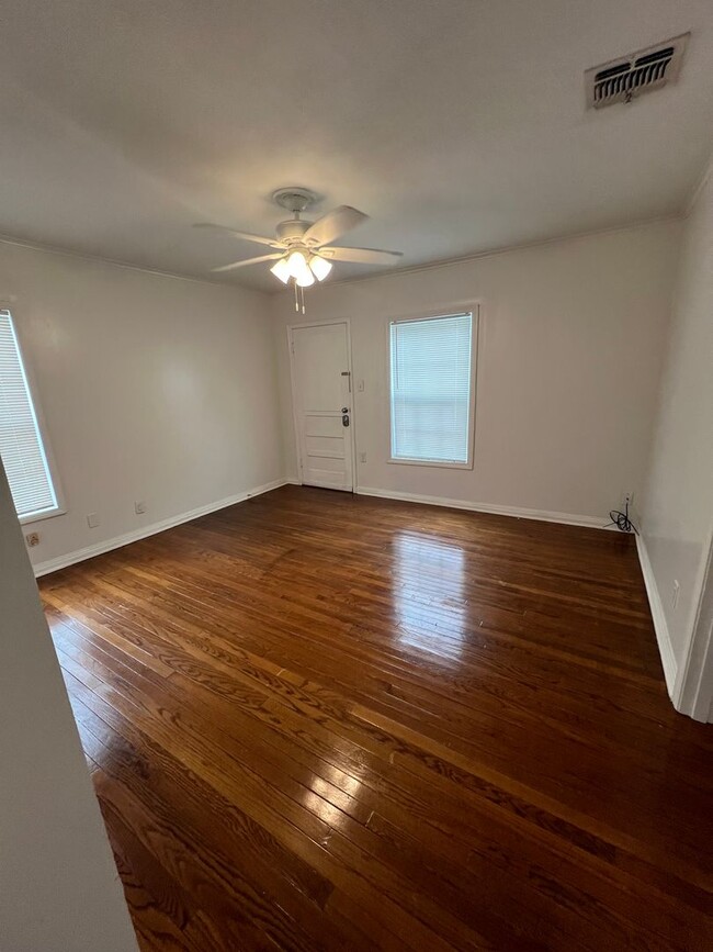 Building Photo - Beautiful Home for Lease