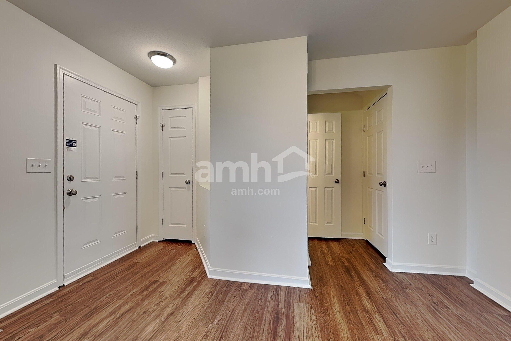Building Photo - 9774 Whispering Way