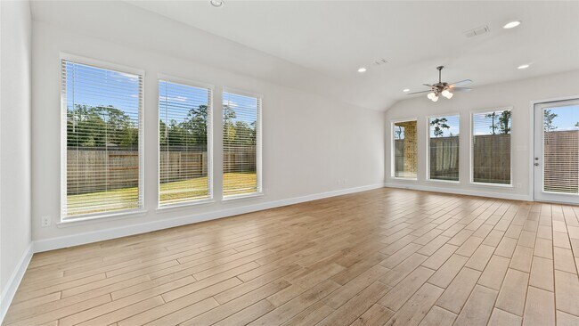 Building Photo - 14703 Band Tailed Pigeon Ct