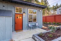 Building Photo - 1862 Sherman St