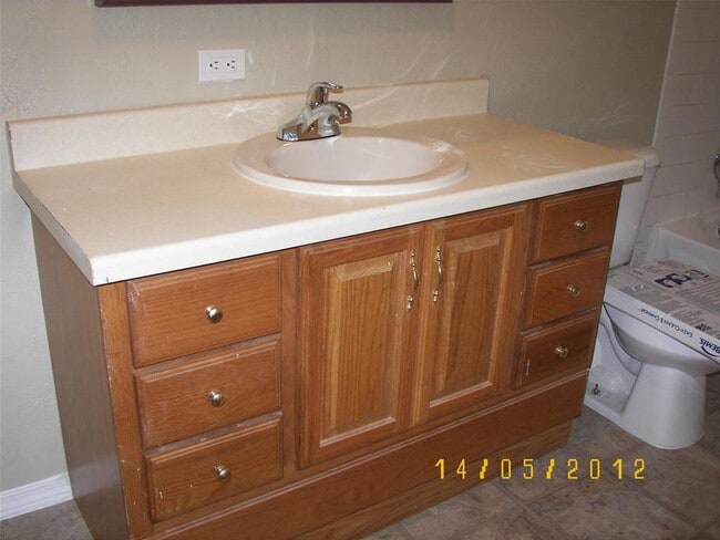 Building Photo - 531 Babb Dr