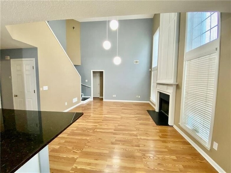 Building Photo - 9020 Friarbridge Dr