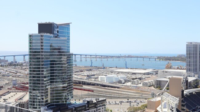 Building Photo - Downtown San Diego 1 bedroom 1 bath apartment For Rent