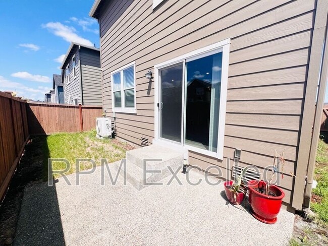 Building Photo - 18824 109th Ave Ct E