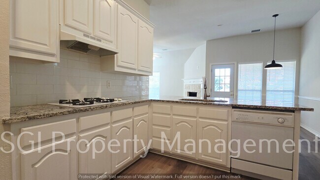 Building Photo - 3305 Woodbluff Ln
