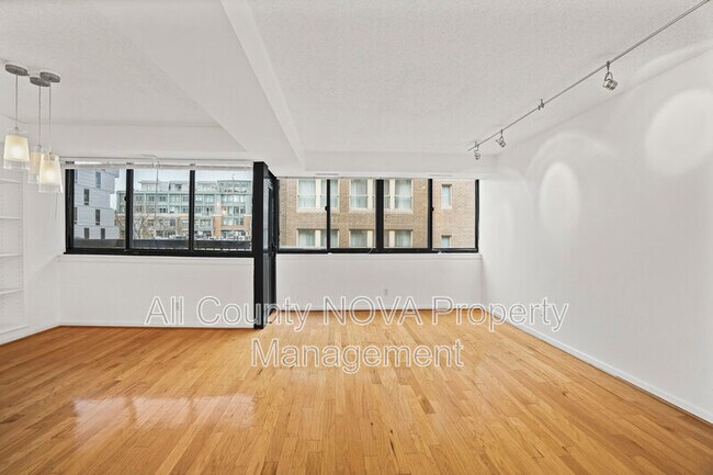 Building Photo - 1140 23rd St NW