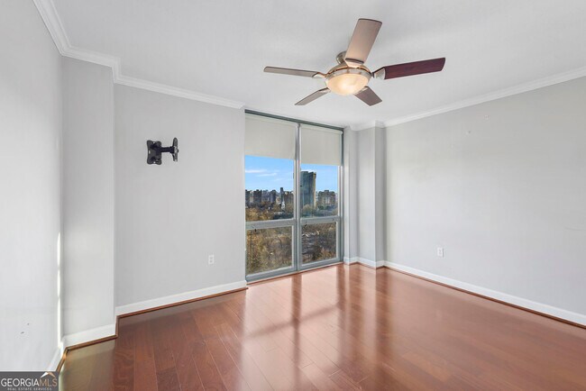 Building Photo - 2870 Pharr Ct S Northwest