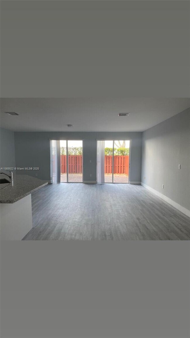 Building Photo - 8478 SW 166th Pl