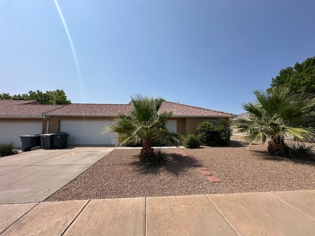 Primary Photo - Duplex Property near the Mall