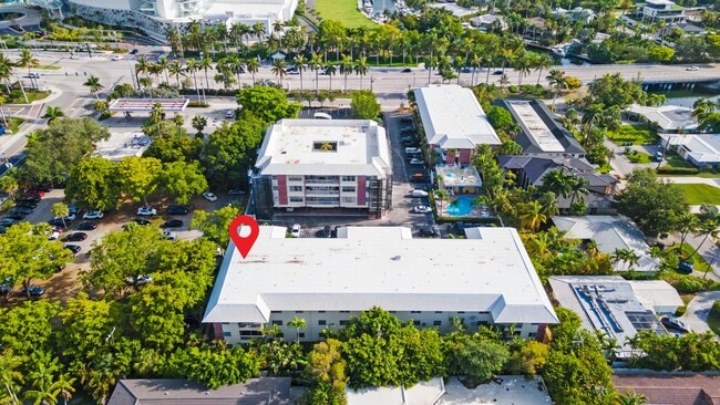 Building Photo - Beautiful Newly remodeled First Floor Condo