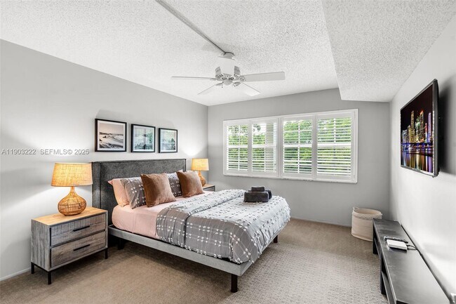 Building Photo - 808 Cypress Blvd