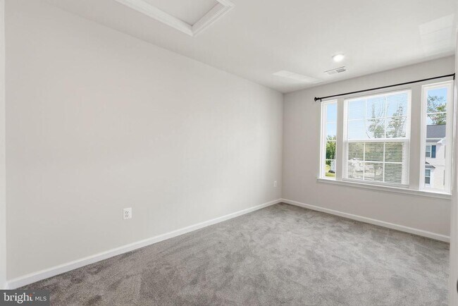 Building Photo - 8718 Stevenson Ln
