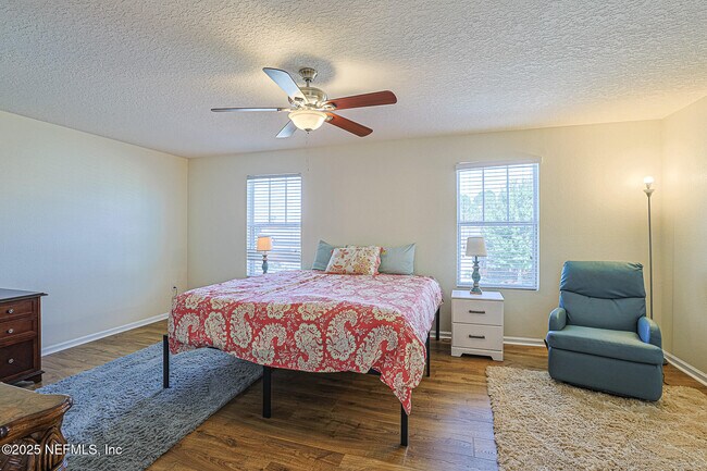 Building Photo - 2408 Bonnie Lakes Dr