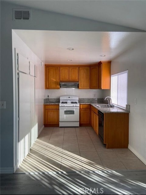 Building Photo - 13116 Andy St