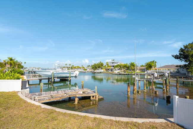 Building Photo - 4107 Miller Dr