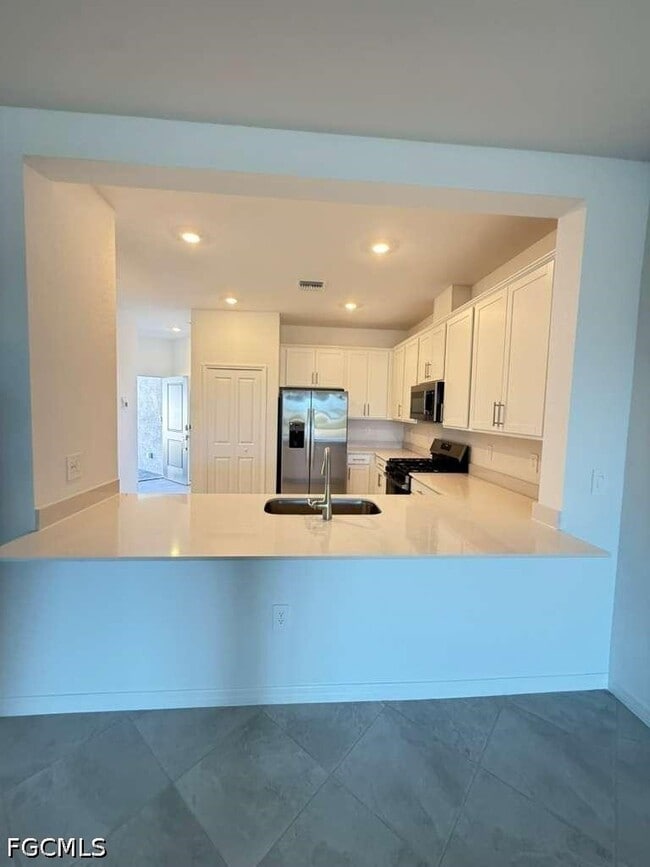 Building Photo - 14778 Martingale Pl