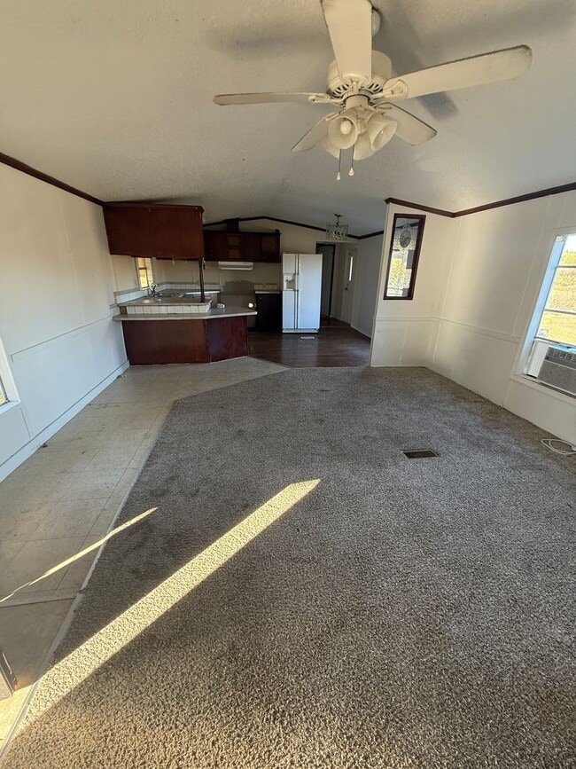 Building Photo - For Rent – Irvington, AL