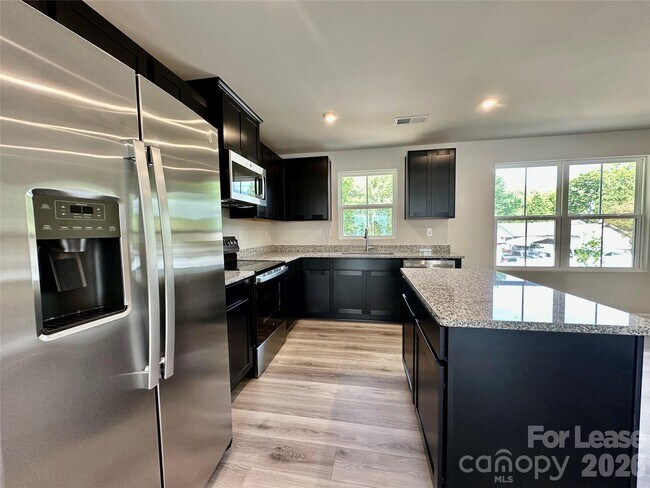 Building Photo - 8038 Sinnet Pl