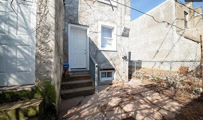 Building Photo - 509 N Paxon St