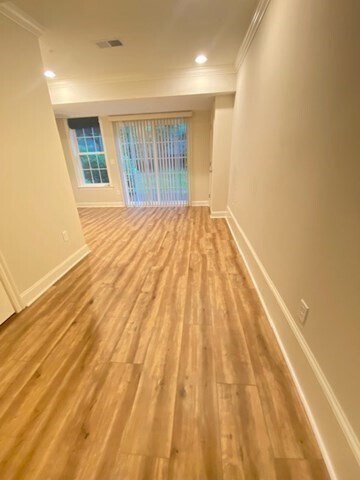 Building Photo - 11 Brody Way