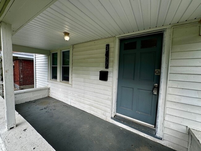 Building Photo - 3 Bed 1 Bath - Single family house, $250 Utility Credit!
