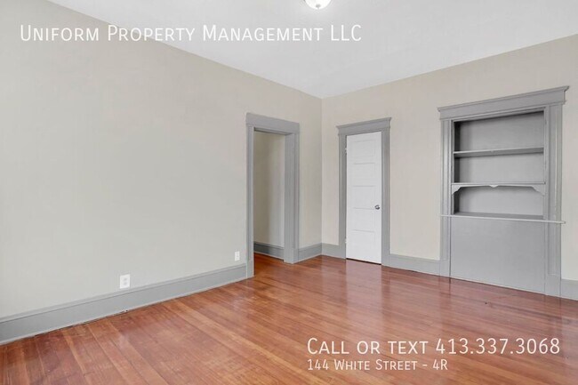 Building Photo - 144 White St