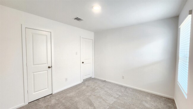 Building Photo - 3044 Dawn Sound Dr