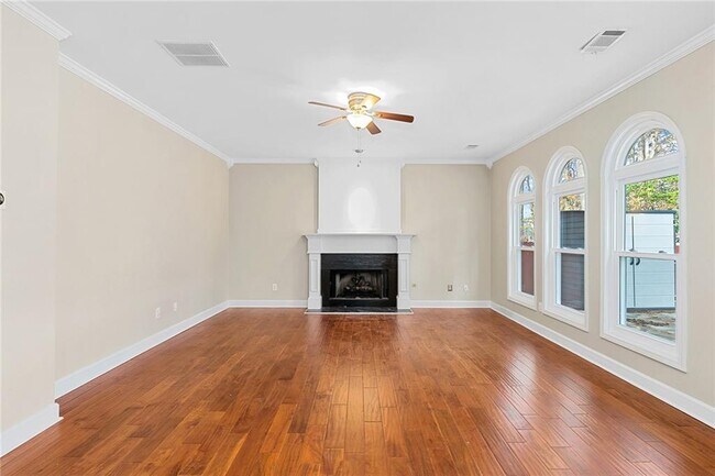 Building Photo - 560 Kimball Crest Ct