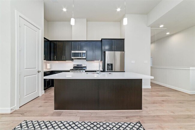 Building Photo - 148 Knightsbridge Park Ln