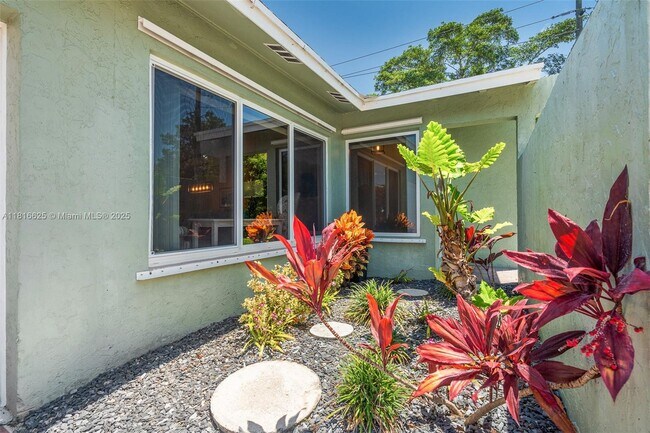 Building Photo - 22750 SW 10th St