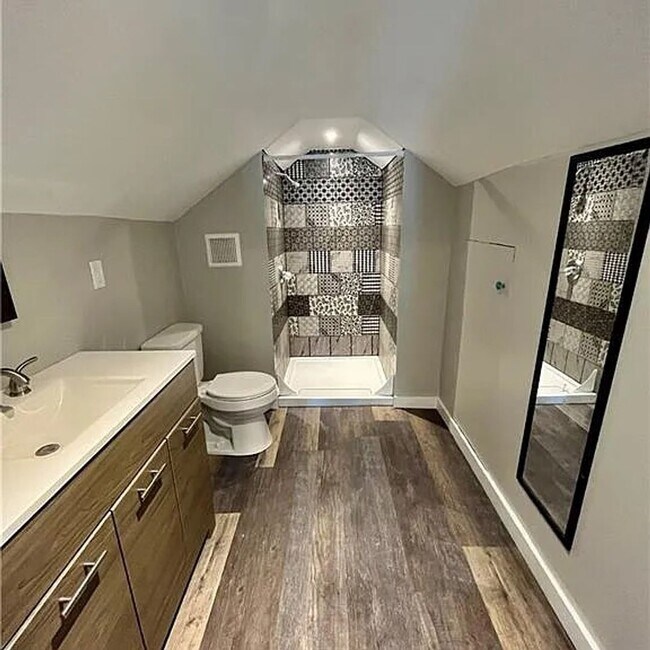 Building Photo - Charming, Updated 3-bedroom 2-bath home!!