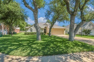 Building Photo - 2306 Oakshire Cove