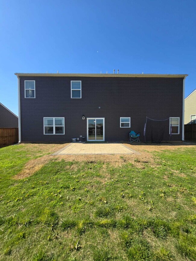 Building Photo - Charming Home in Sweet Briar Community